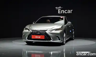 Lexus ES 2023 2.5 гидро в Москве № 499578, миниатюра 3