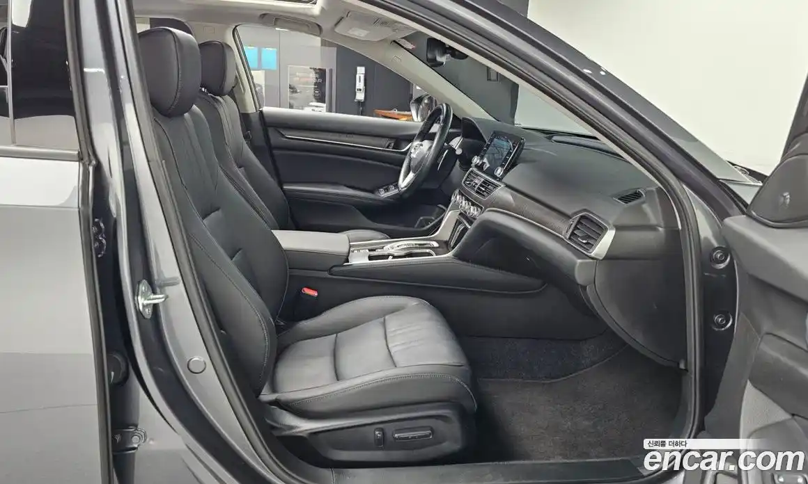 Honda Accord 2022 2.0 гидро в Москве № 535092, фото 11