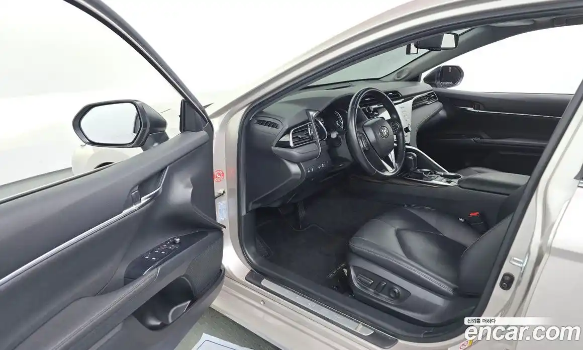 Toyota Camry 2018 2.5 гидро в Москве № 536441, фото 10