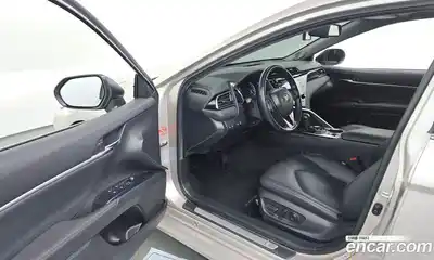 Toyota Camry 2018 2.5 гидро в Москве № 536441, миниатюра 10