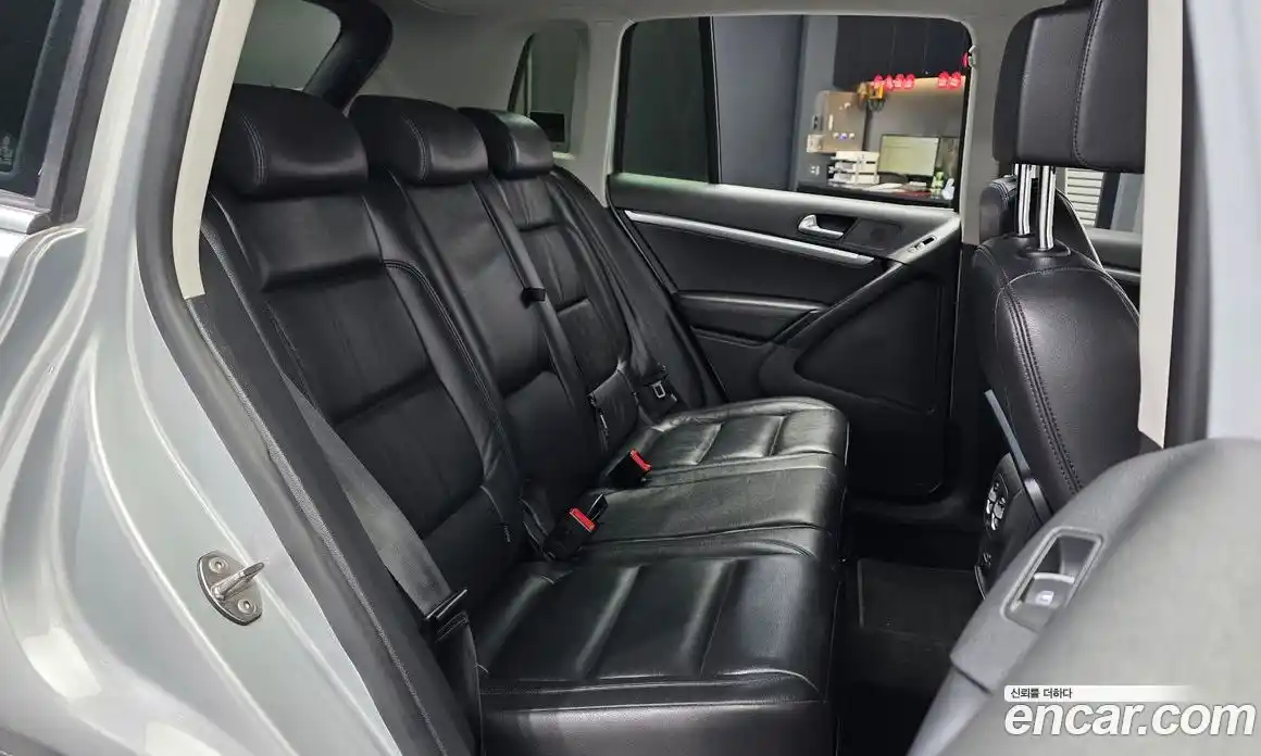 Volkswagen Tiguan 2013 2.0 гидро в Москве № 547384, фото 12