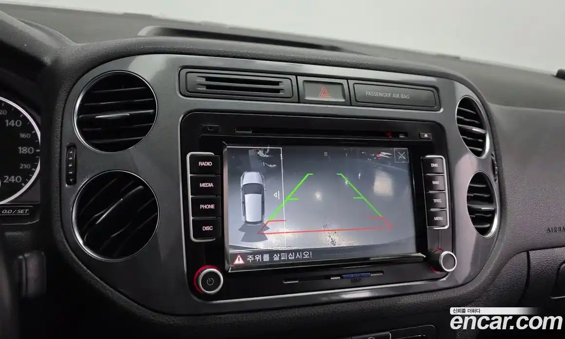 Volkswagen Tiguan 2013 2.0 гидро в Москве № 547384, фото 15