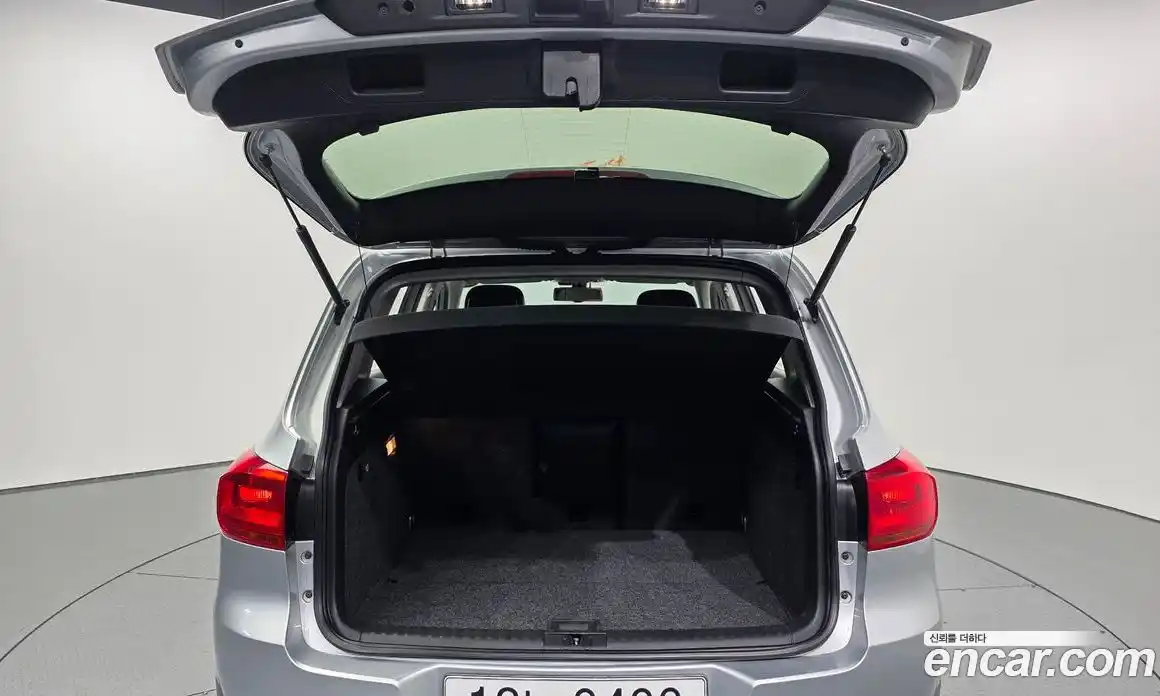 Volkswagen Tiguan 2013 2.0 гидро в Москве № 547384, фото 20