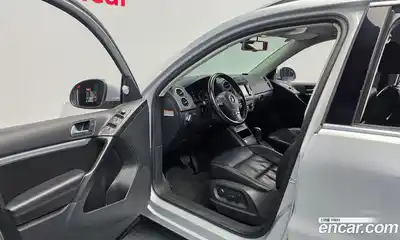 Volkswagen Tiguan 2013 2.0 гидро в Москве № 547384, миниатюра 10