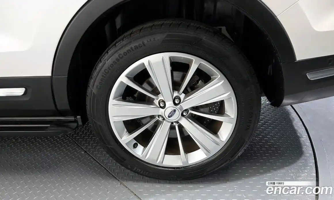 Ford Explorer 2019 2.3 гидро в Москве № 584964, фото 5
