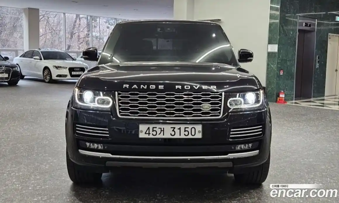 Land Rover Range-Rover 2015 4.4 гидро в Москве № 594919, фото 3
