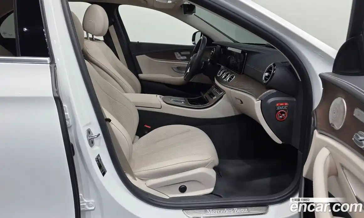 Mercedes-Benz E-Class 2022 2.0 гидро в Москве № 623643, фото 11