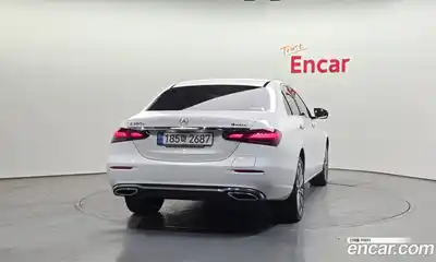 Mercedes-Benz E-Class 2022 2.0 гидро в Москве № 623643, миниатюра 4