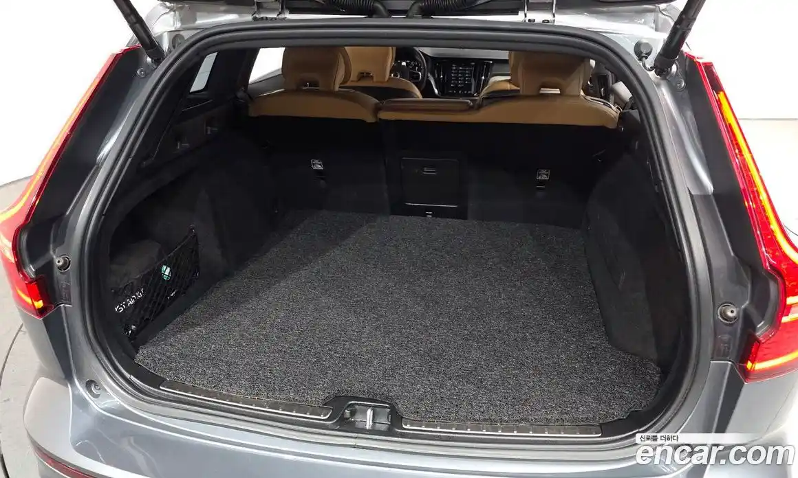 Volvo V60 2020 2.0 гидро в Москве № 626302, фото 19