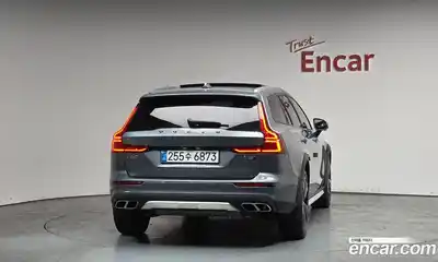 Volvo V60 2020 2.0 гидро в Москве № 626302, миниатюра 3