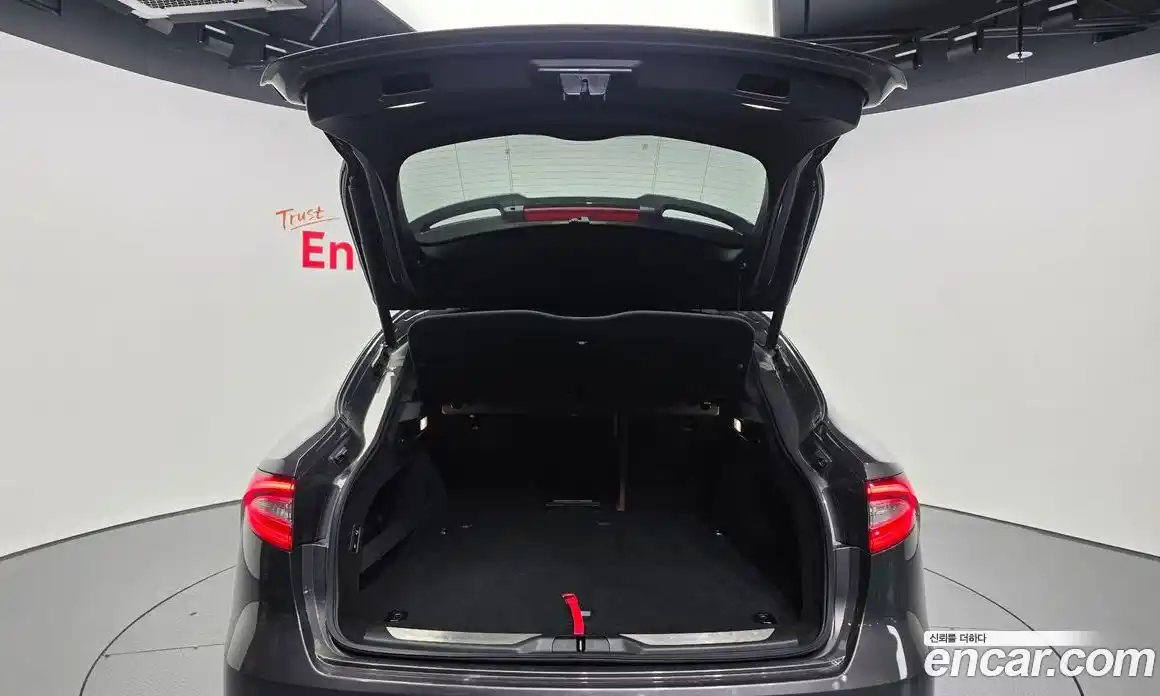 Maserati Levante 2018 3.0 гидро в Москве № 724323, фото 20