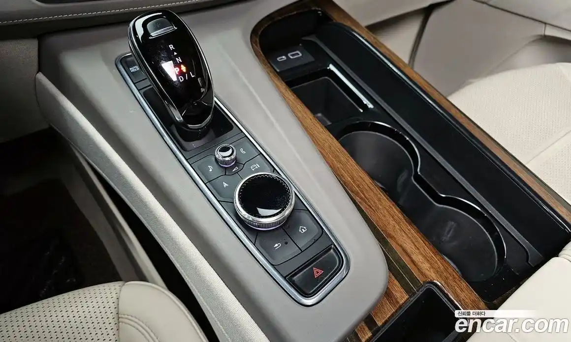Cadillac Escalade 2021 6.2 гидро в Москве № 760427, фото 9