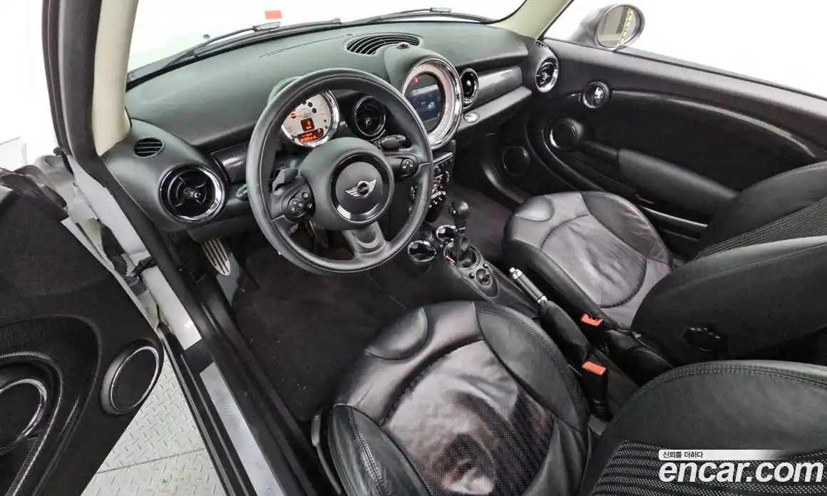 Mini Cooper 2013 1.6 гидро в Москве № 766268, фото 7