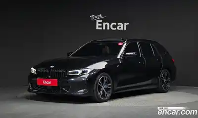 BMW 3-Series, 2023