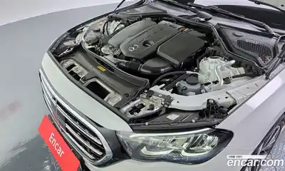 Mercedes-Benz E-Class 2025 2.0 гидро, миниатюра 6