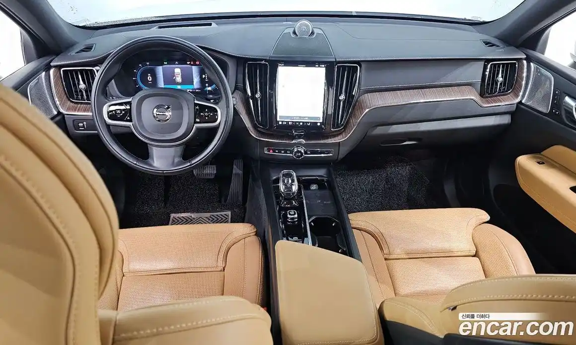 Volvo XC60 2022 2.0 гидро в Москве № 801874, фото 7