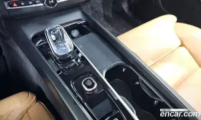 Volvo XC60 2022 2.0 гидро в Москве № 801874, миниатюра 9