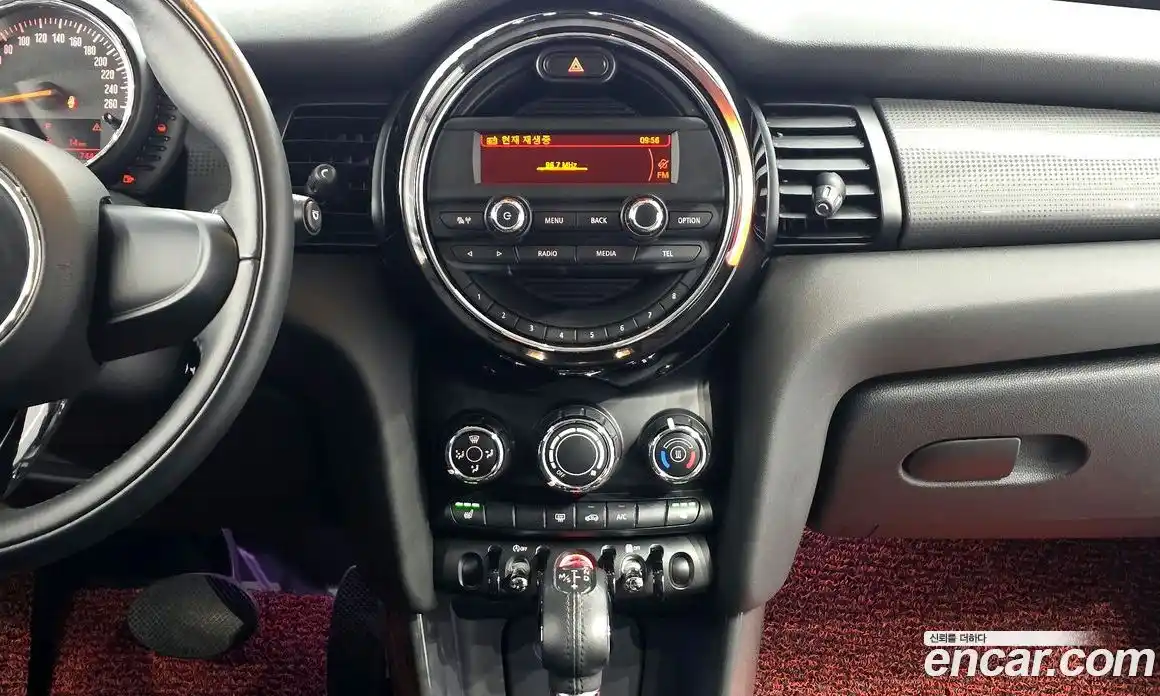Mini Cooper 2016 1.5 гидро в Москве № 895233, фото 14