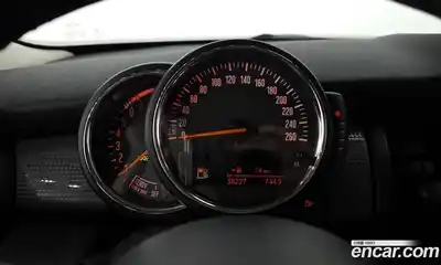 Mini Cooper 2016 1.5 гидро в Москве № 895233, миниатюра 8