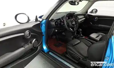 Mini Cooper 2016 1.5 гидро в Москве № 895233, миниатюра 10