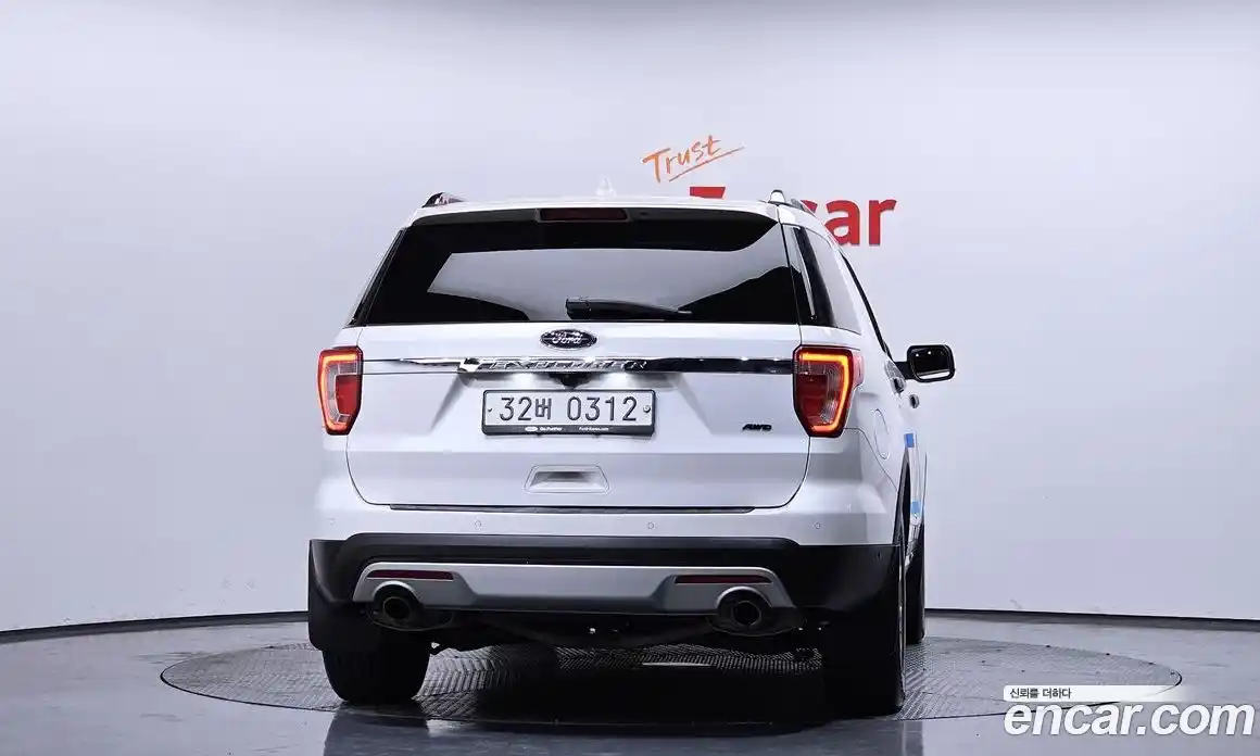 Ford Explorer 2016 2.3 гидро в Москве № 896959, фото 4