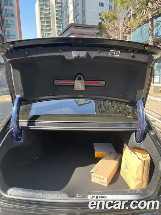 Hyundai Grandeur 2023 2.5 Автомат в Москве № 927145, фото 12