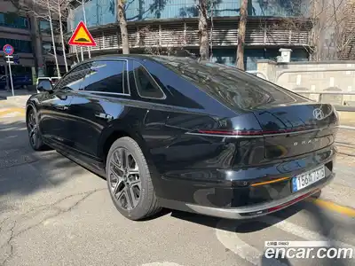 Hyundai Grandeur 2023 2.5 Автомат в Москве № 927145, миниатюра 2