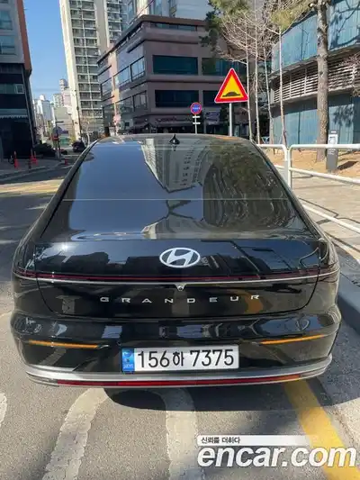 Hyundai Grandeur 2023 2.5 Автомат в Москве № 927145, миниатюра 4