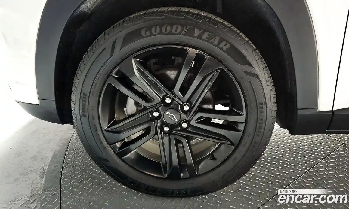 Chevrolet Trax 2023 1.2 гидро в Москве, фото 5