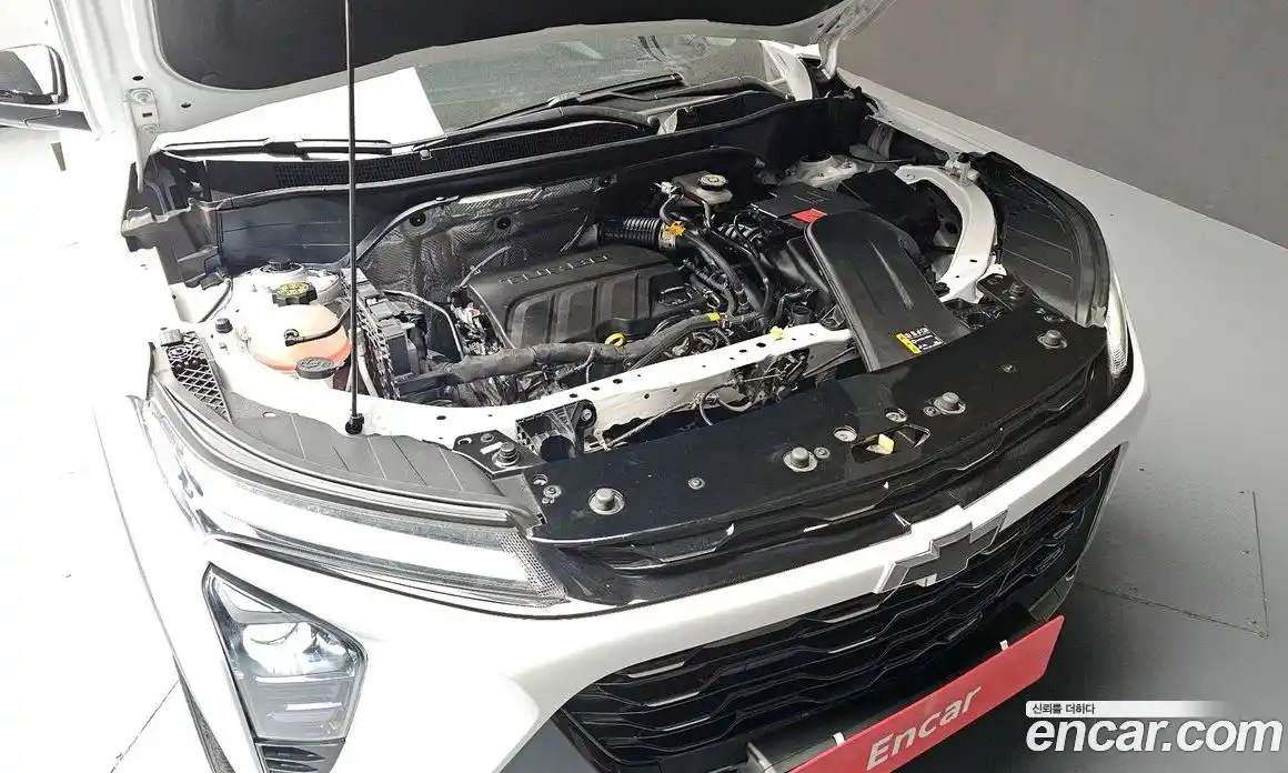 Chevrolet Trax 2023 1.2 гидро в Москве, фото 6