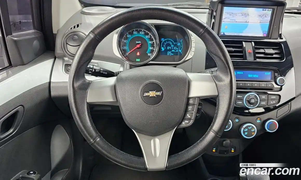 Chevrolet Spark 2014 1.0 гидро в Москве № 935335, фото 13