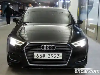 Audi A3 2018 2.0 гидро в Москве № 971383, миниатюра 2