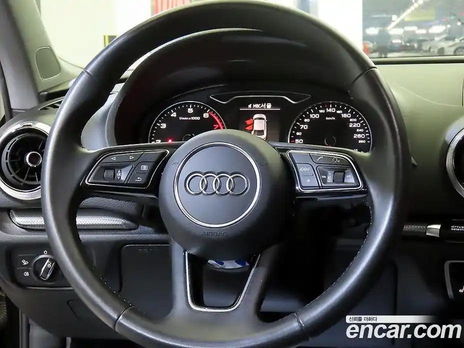 Audi A3 2018 2.0 гидро в Москве № 971383, фото 8