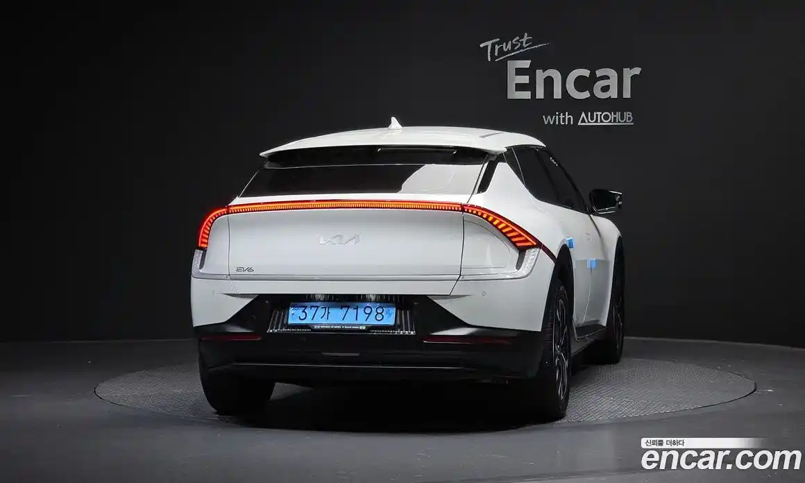 Kia EV6 2024 0.1 Автомат в Москве № 972319, фото 4