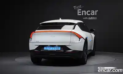 Kia EV6 2024 0.1 Автомат в Москве № 972319, миниатюра 4