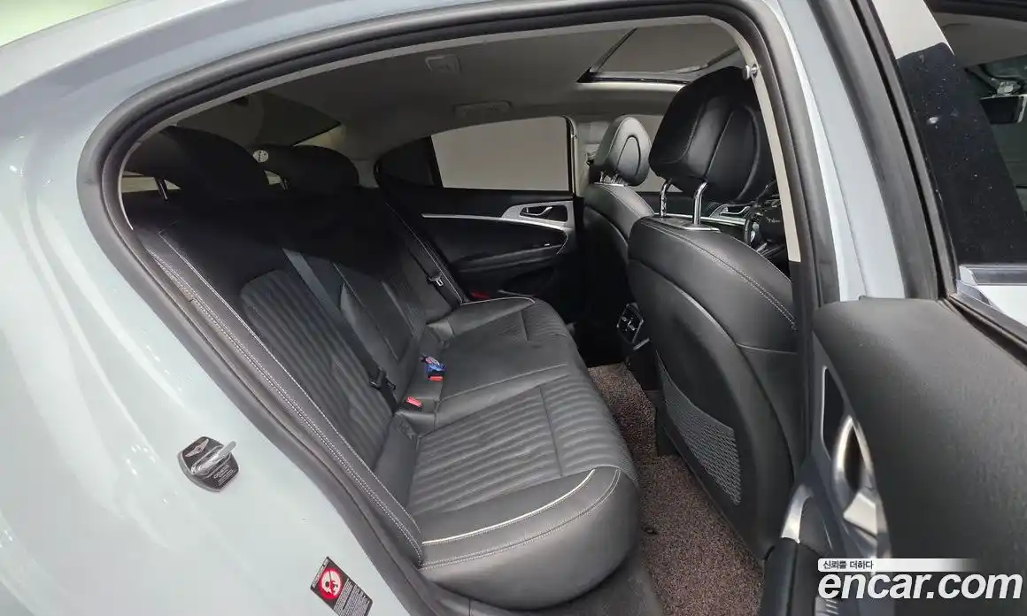 Genesis G70 2018 2.0 гидро в Москве № 973274, фото 19