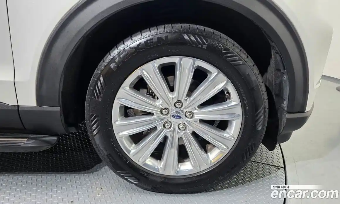 Ford Explorer 2019 2.3 гидро в Москве № 976245, фото 5
