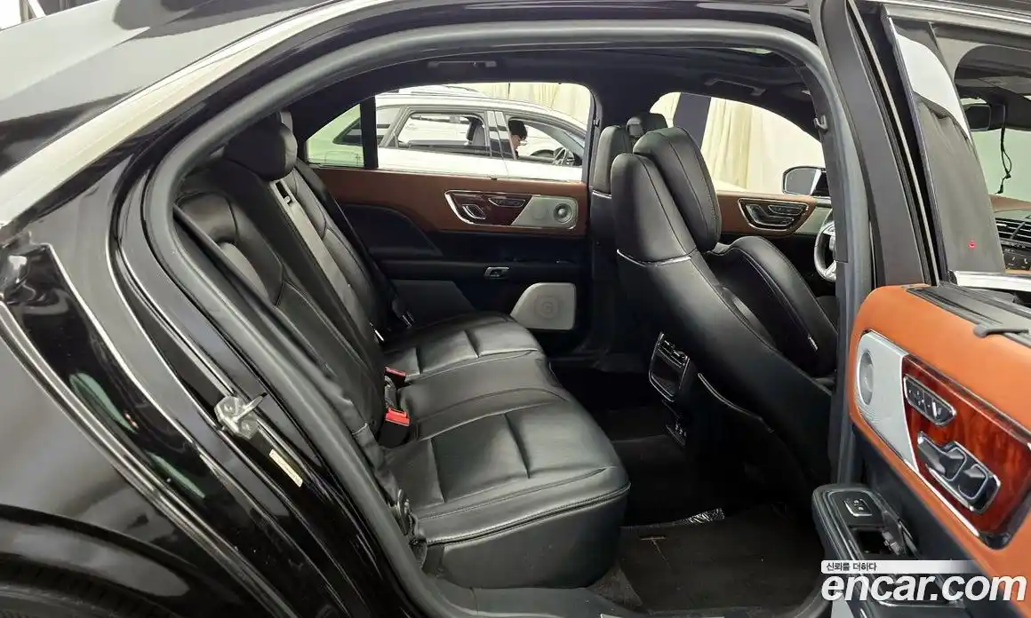 Lincoln Continental 2017 3.0 гидро в Москве № 986084, фото 12