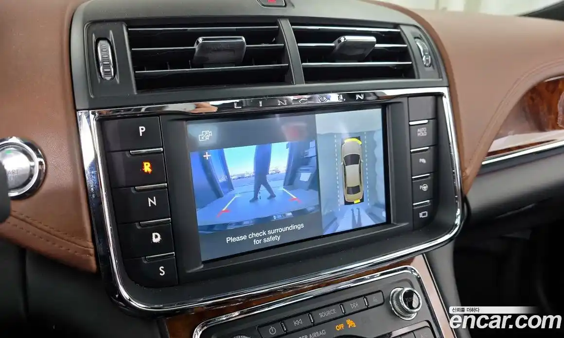 Lincoln Continental 2017 3.0 гидро в Москве № 986084, фото 15