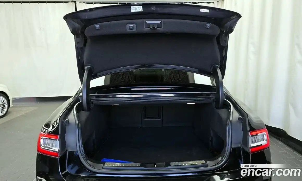 Lincoln Continental 2017 3.0 гидро в Москве № 986084, фото 20