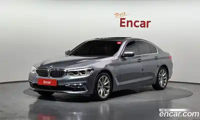 BMW 5-Series 530e 럭셔리