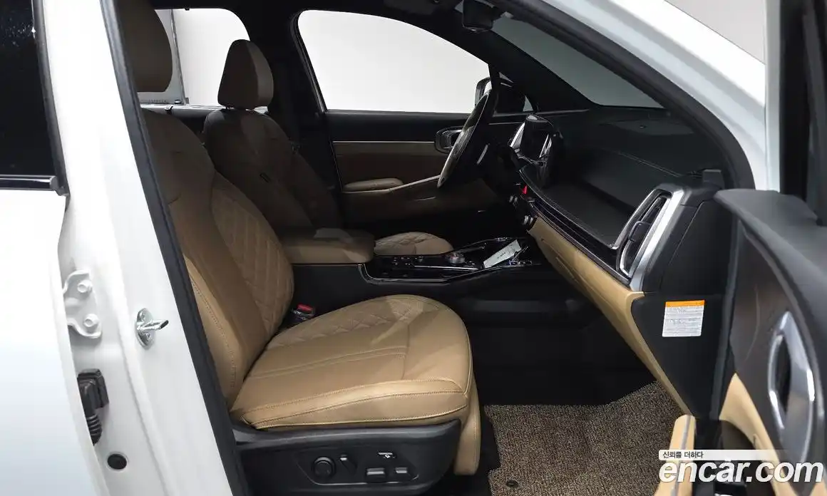 Kia Sorento 2024 1.6 Автомат в Москве № 1009340, фото 9