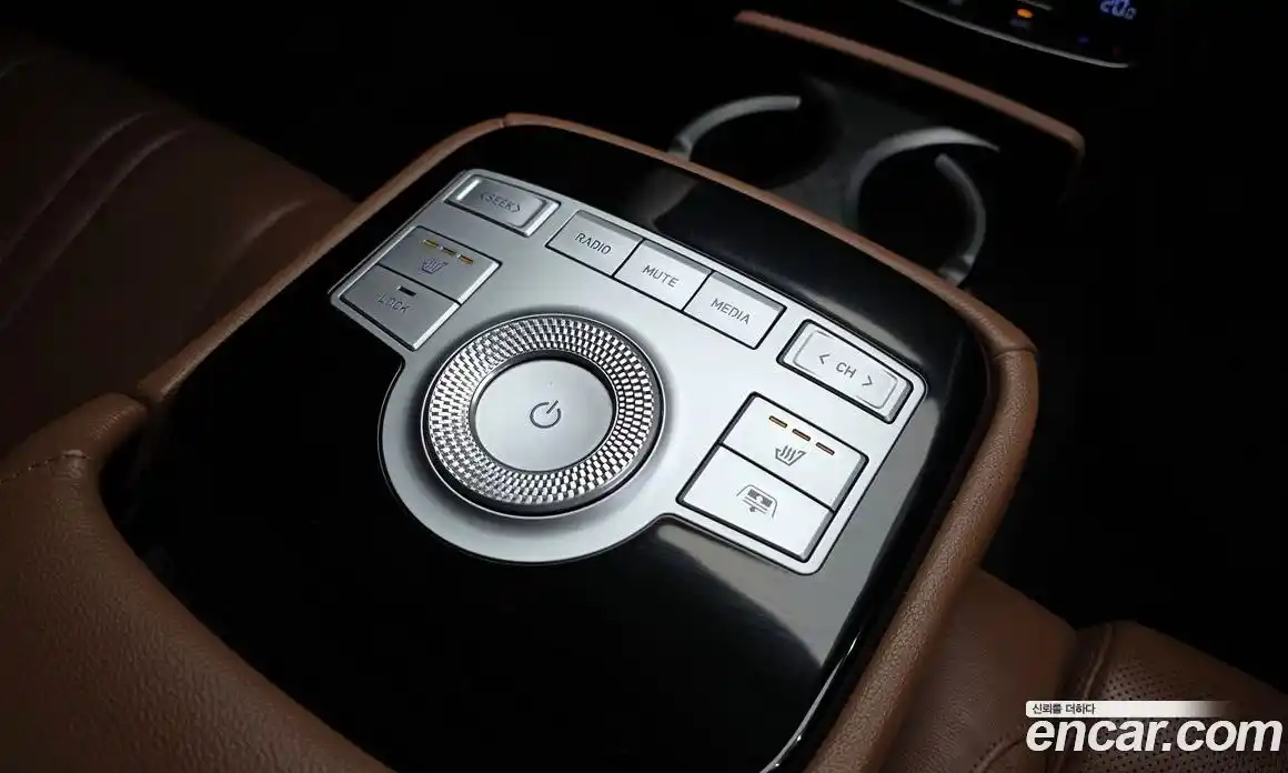 Genesis G80 2022 2.5 Автомат в Москве № 1010288, фото 18