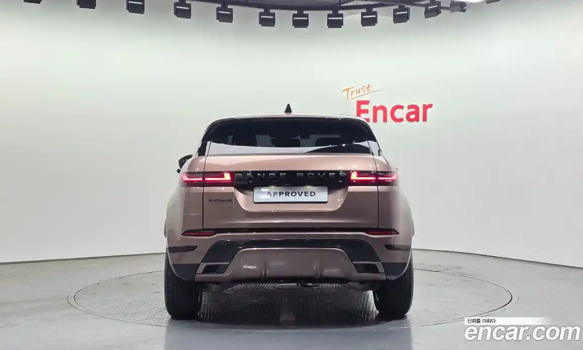 Land Rover Range-Rover Evoque 2025 2.0 гидро в Москве № 1012387, фото 7