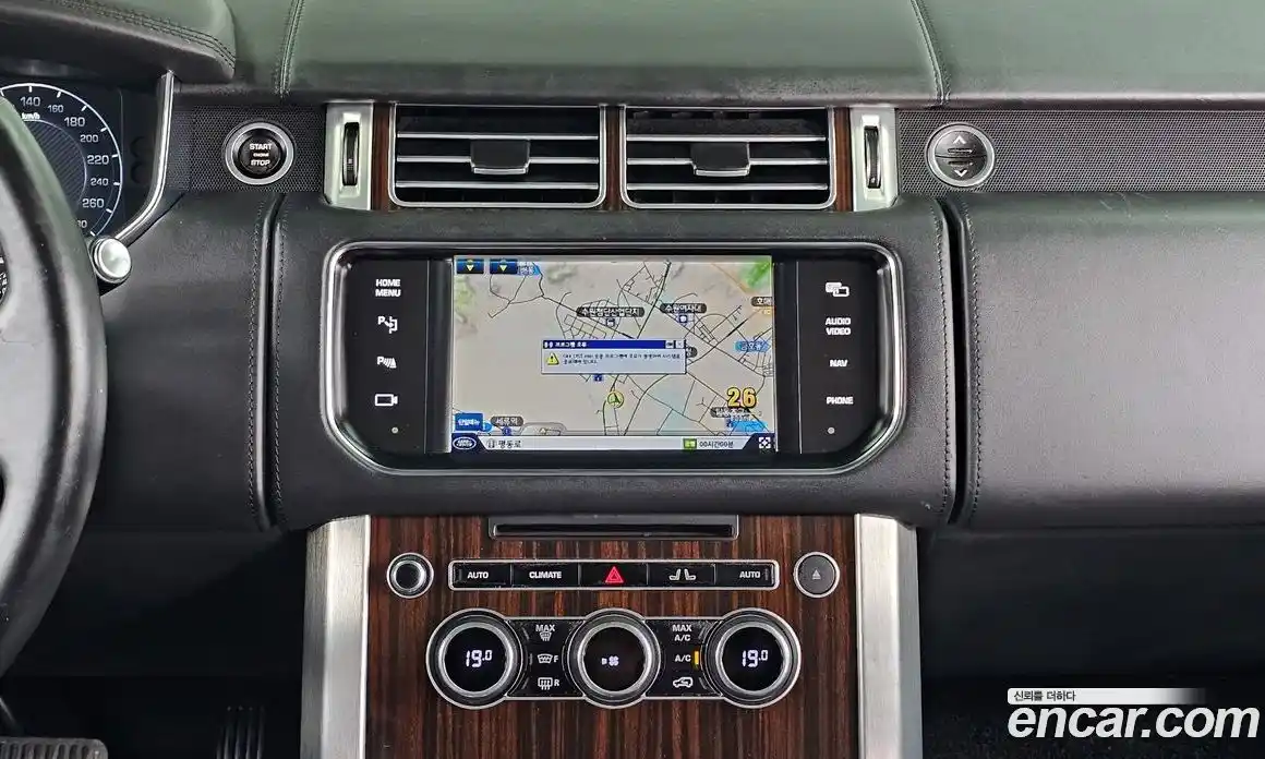 Land Rover Range-Rover 2014 5.0 гидро в Москве № 1013536, фото 14