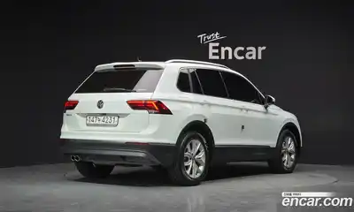Volkswagen Tiguan 2020 2.0 гидро в Москве № 1014500, миниатюра 2