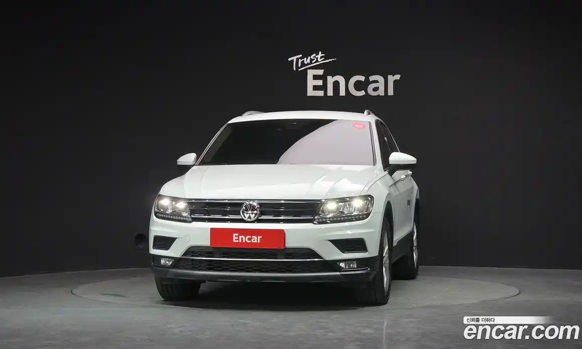 Volkswagen Tiguan 2020 2.0 гидро в Москве № 1014500, фото 3
