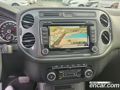 Volkswagen Tiguan 2013 2.0 гидро в Москве № 1014749, миниатюра 11