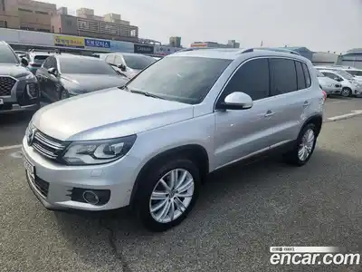 Volkswagen Tiguan 2013 2.0 гидро в Москве № 1014749, миниатюра 2