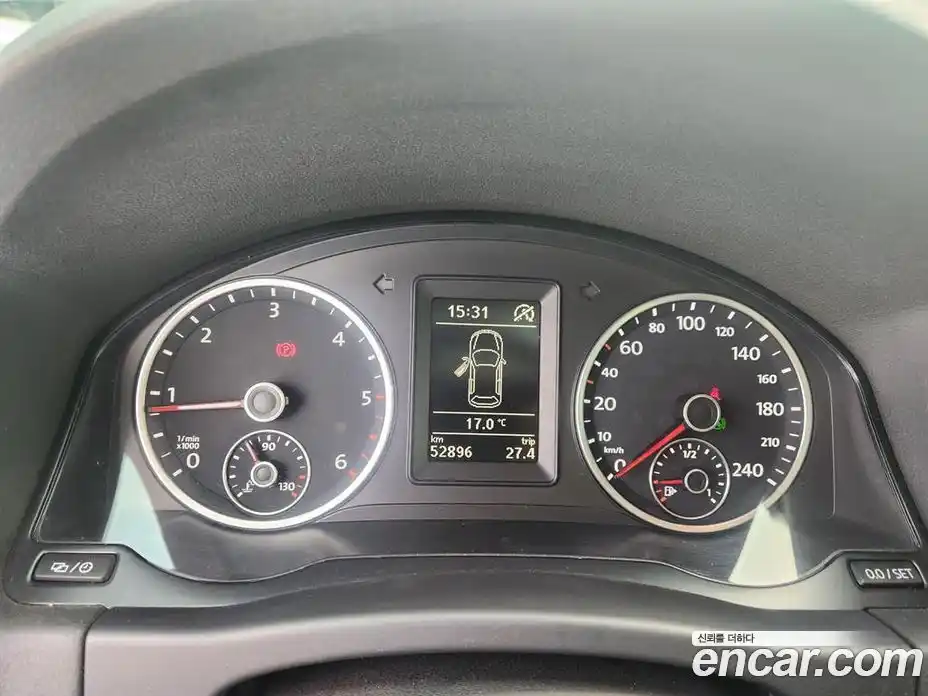 Volkswagen Tiguan 2013 2.0 гидро в Москве № 1014749, фото 9